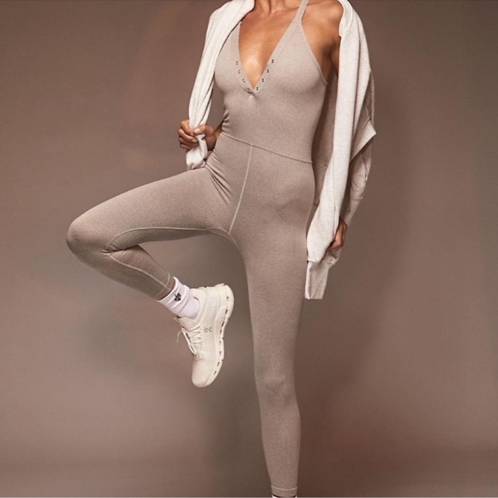 NWOT Free People Happiness Runs Henley Onesie - WITH LOGO - Size XS/S - Gray